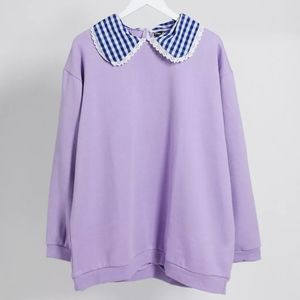 Purple oversized sweatshirt with gingham collar